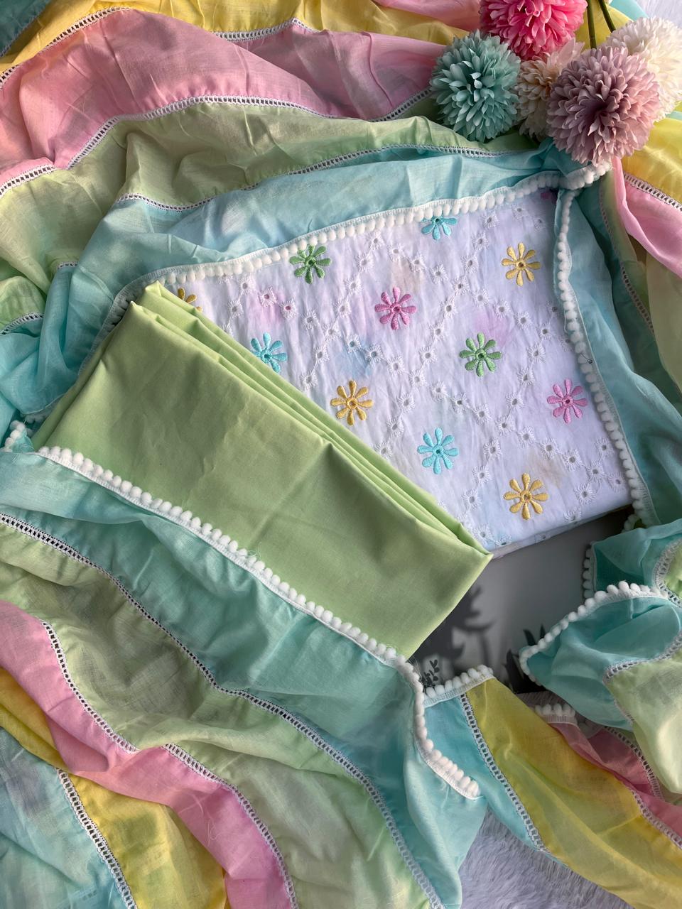 Multicoloured hakoba embroidery set
