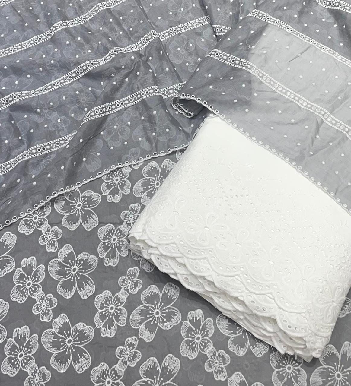 Baghbani Dupatta Suit
